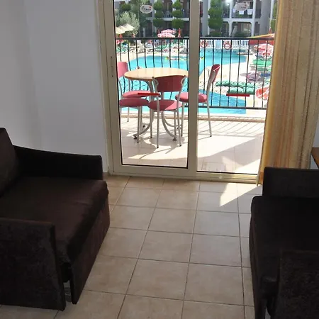 Club Ekinci Palace Hotel 3*