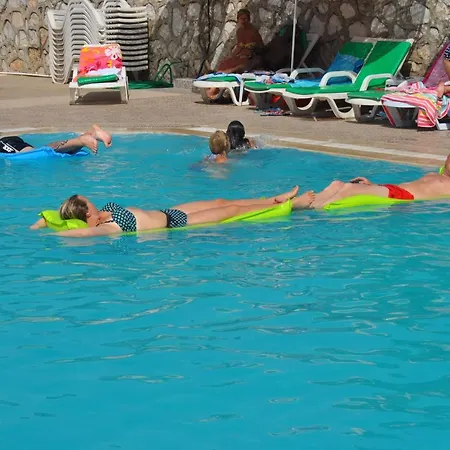 Club Ekinci Palace Hotel 3*