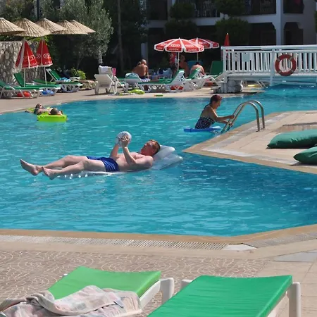 Hotel Club Ekinci Palace 3*